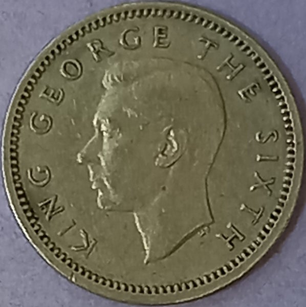 1948 . NEW ZEALAND. THREEPENCE. Carousel 3