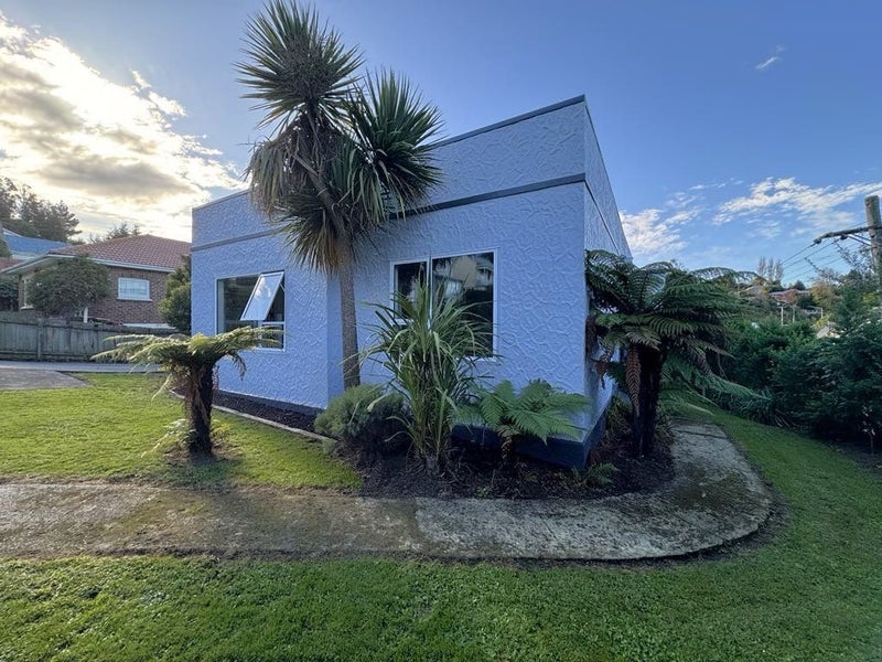 Image 1 of 18