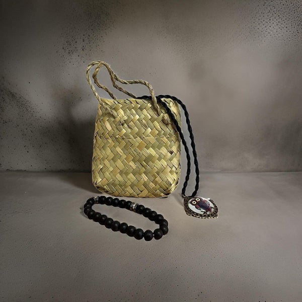 Flax/Seagrass Kete Bag 10x10cm Carousel 2