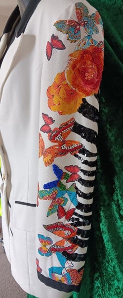 Embellished cream jacket62992596471555111