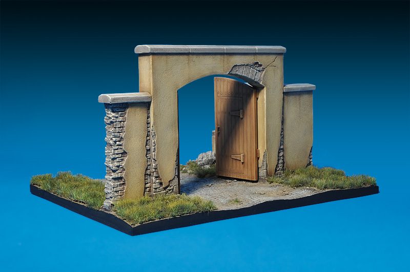 FARM GATE WITH BASE Model Kit62863873633282111