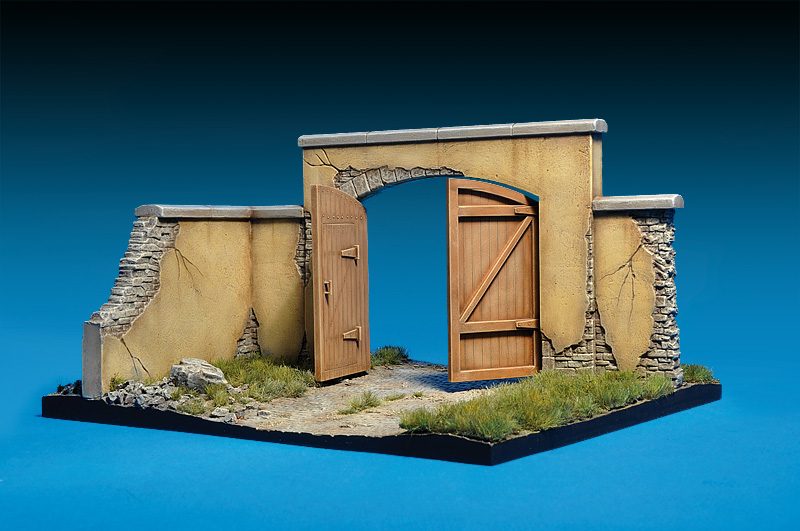FARM GATE WITH BASE Model Kit62863873633282113