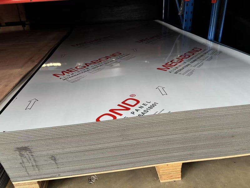 ACM panel 1220x2440x4mm glossy white. Carousel 9