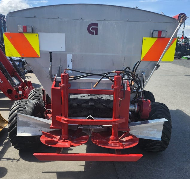 Giltrap 6T Fert Spreader62864738215938112