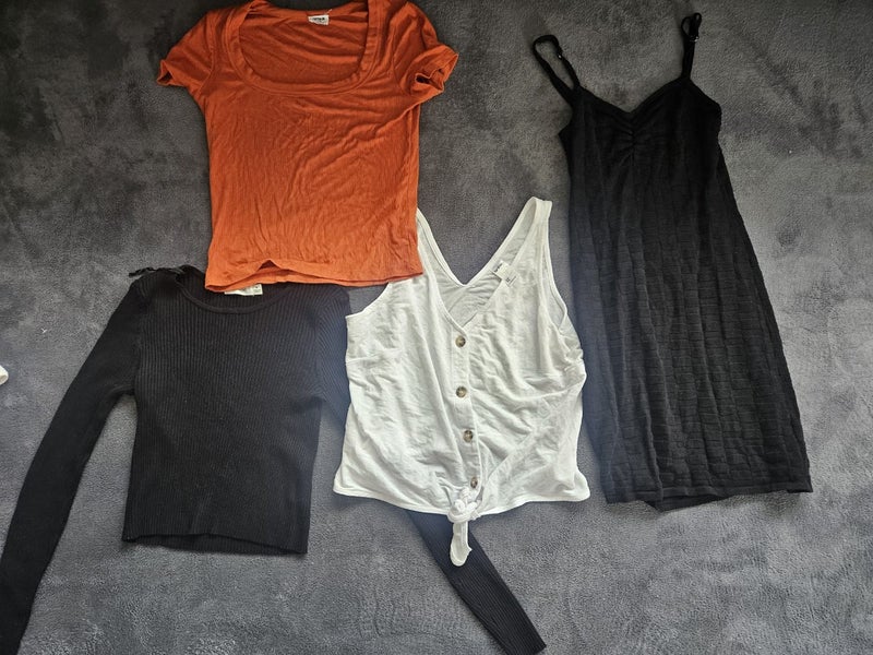 Womans Bulk Size M-12 Carousel 1