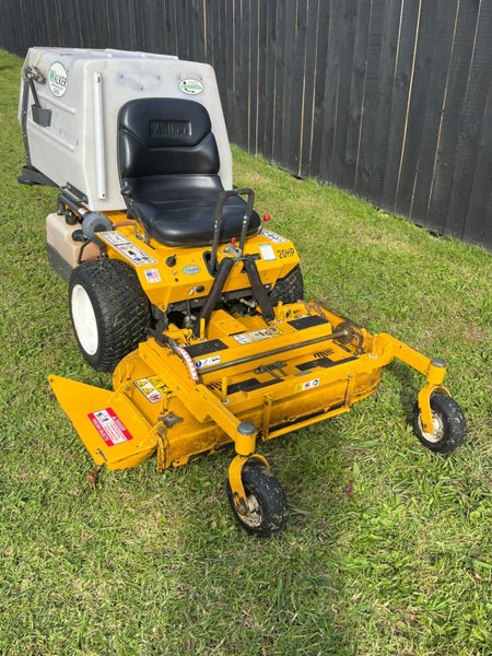 2013 Walker MCGHS MOWER Kohler 20HP62864731203331112
