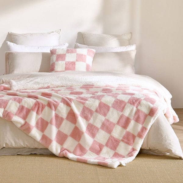Dreamaker Checkered Plush Throw Blanket Pink & Cream - 180 x 200cm Carousel 2