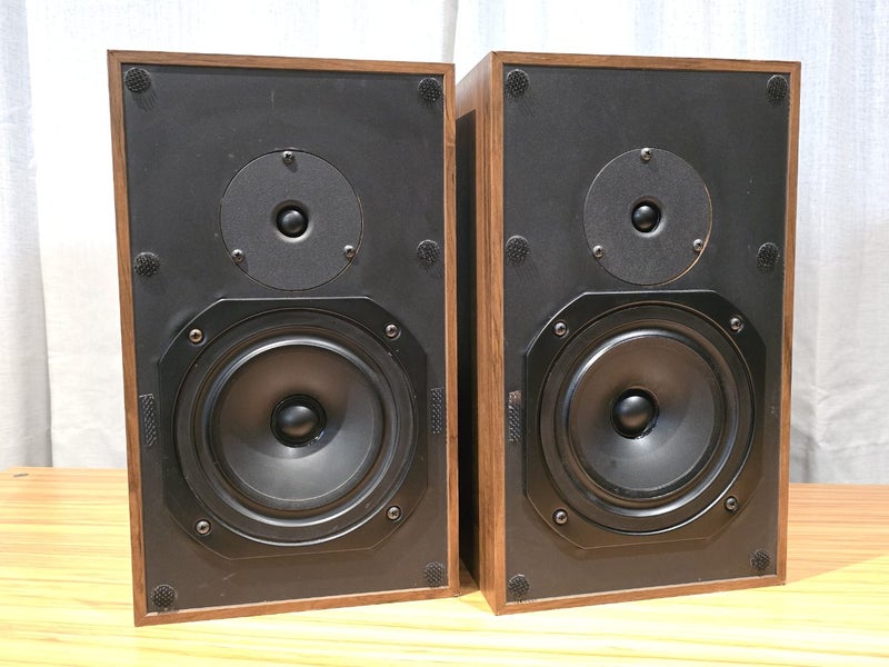 Arcam 2 Classic Speakers Carousel 16