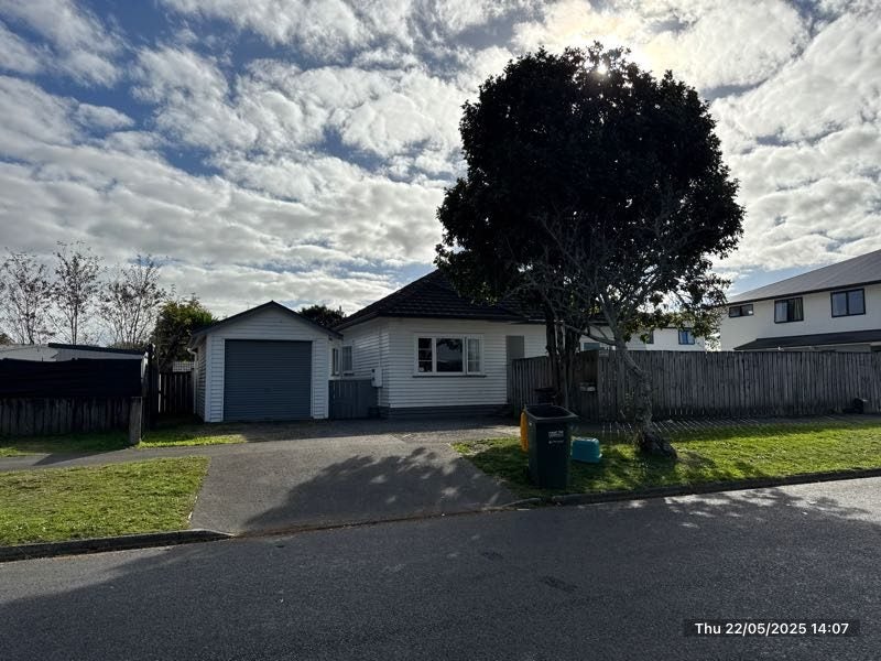 Image 1 of 10