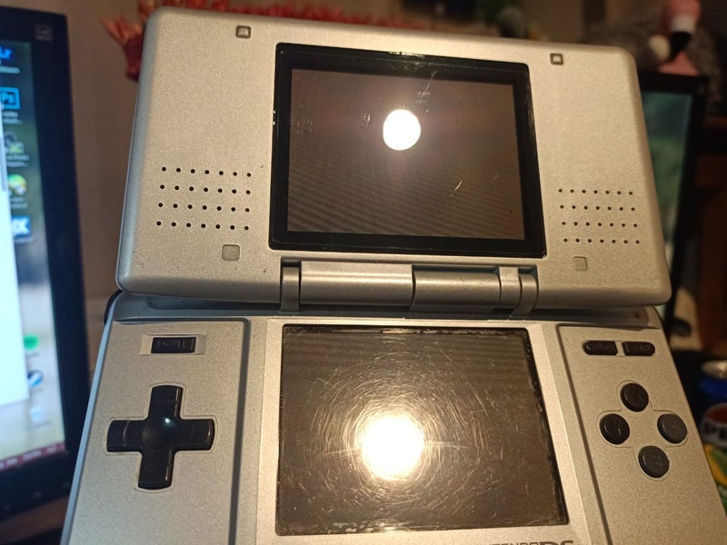 Nintendo DS Console Carousel 2
