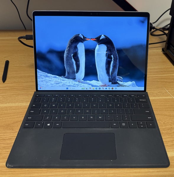 Surface Pro 9 – i5 12th Gen 128gb SSD (TOUCHSCREEN LAPTOP + TABLET) PRODUCTIVE64183625772289110