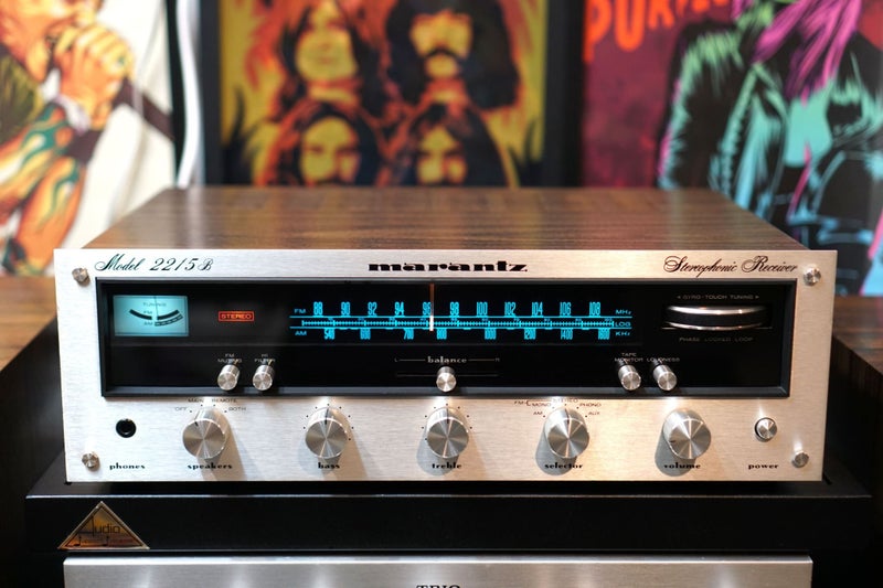 Marantz 2215B Vintage Amplifier & Receiver from The Golden 1970s Made in Japan Carousel 2