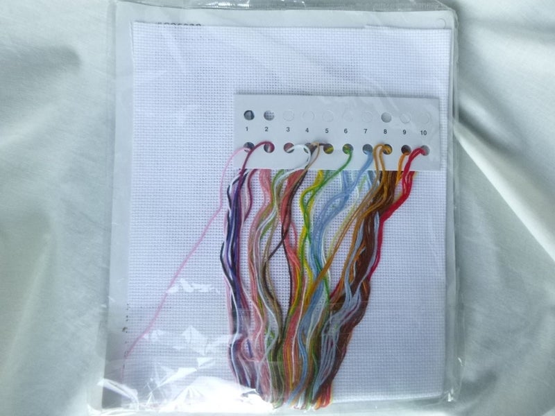2 Teddy Bears Cross Stitch Kit – Size 20cm Carousel 3