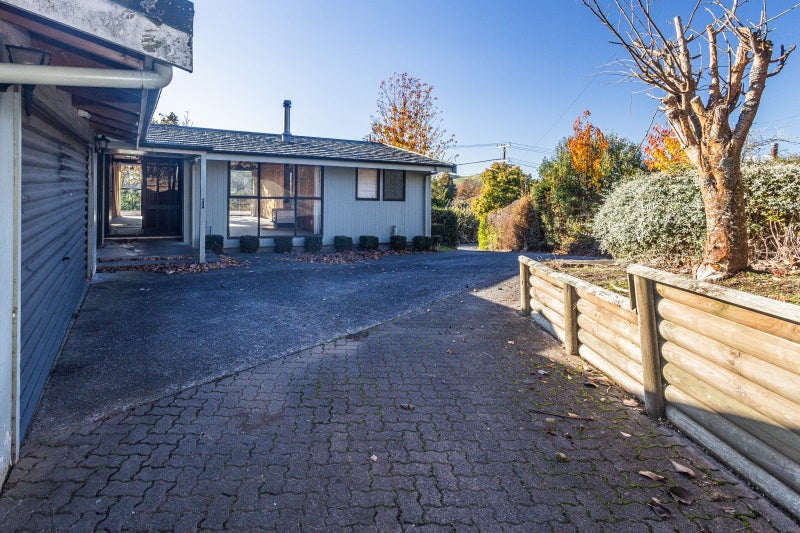 Image 1 of 32