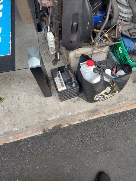 Contents of Storage Unit – Dinsdale, Hamilton Carousel 13