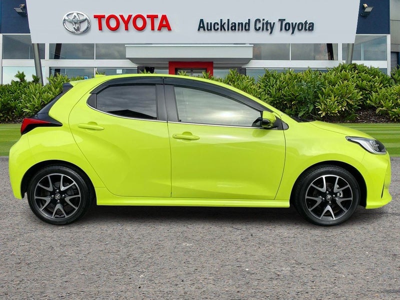 2020 Toyota Yaris Z 1.5 Ltr Hybrid62854330112129114