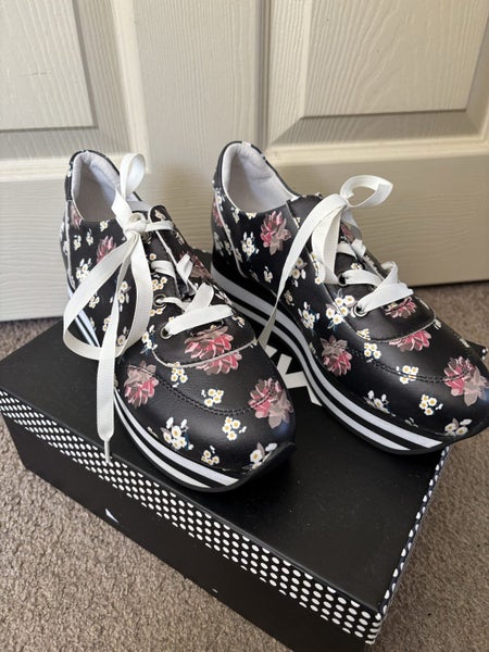 Minx Pretty Polly Sneakers - Size 37 Brand New Carousel 1