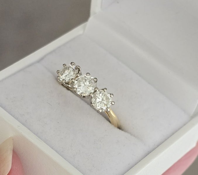 Vintage 1970's 18ct diamond trilogy 1.85tcw fully reconditioned.62988860665731112