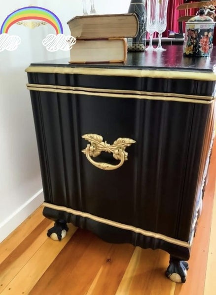 CEDAR CHEST - FRENCH LOUIS XVI STYLE - LOCK WITH KEY - CLAW FEET62854315446017112
