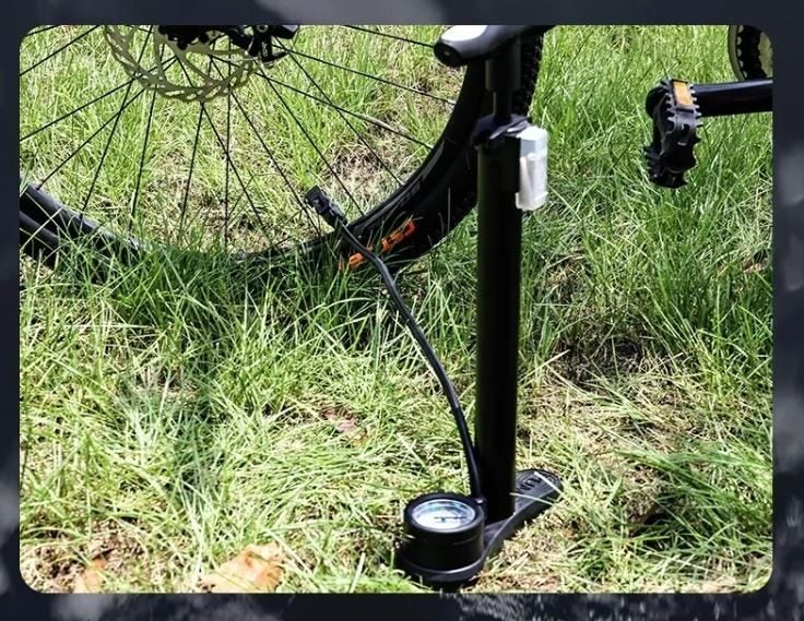 Bike Floor Pump, High Pressure bike floor pump with display | Presta & Schrader Carousel 2
