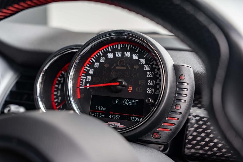 2016 MINI Cooper JCW 2.0PT/6AT/HA/3DR62866857713666113