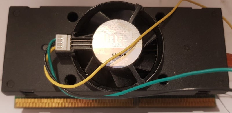 VINTAGE - INTEL CELERON 333/66 CPU Carousel 1