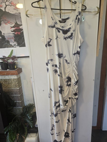Dress Carousel 1