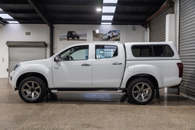 2016 Isuzu D-Max LS DC 3.0D/5AT/UT/4D62854325690114111