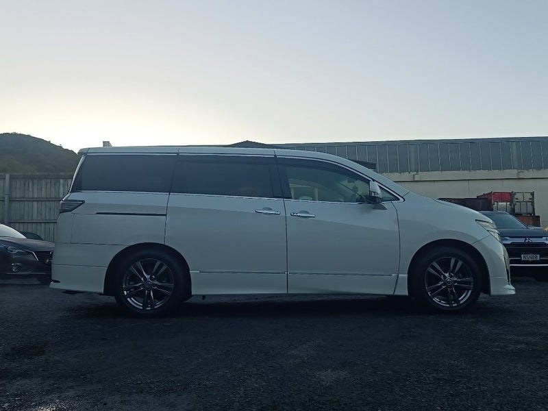2013 Nissan Elgrand Highway Star62854327460993114