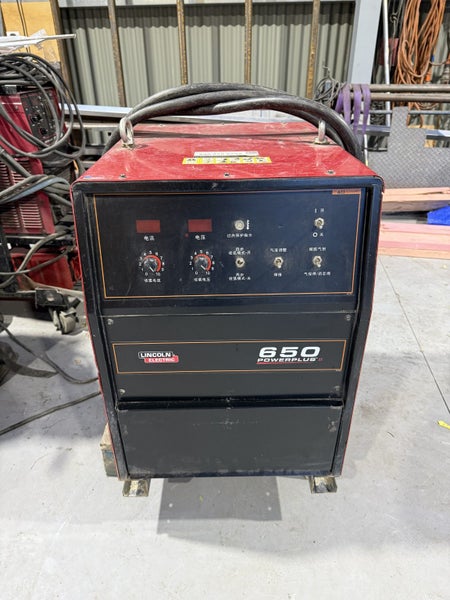 Lincoln 650 POWERPLUS Welder62863219363075112
