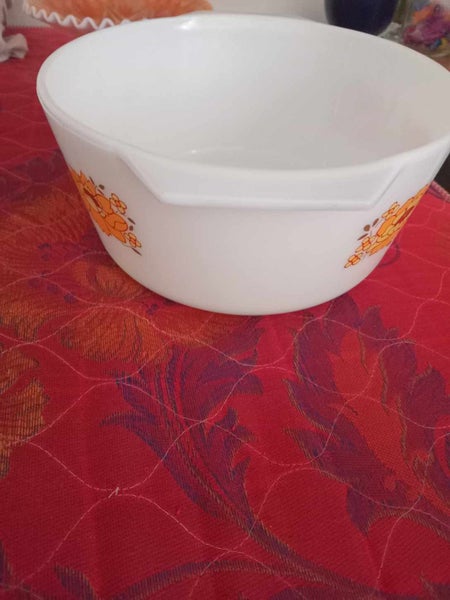 Pyrex Deep Casserole Dish Carousel 5