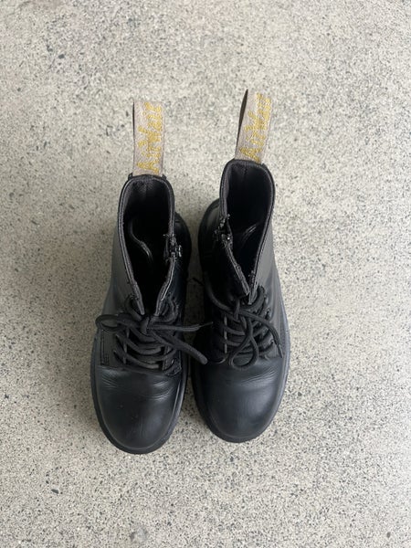 Dr. Martens Jadon II Vegan size US8 UK6 EU39 Carousel 2