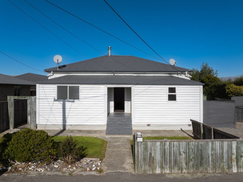 Image 2 of 24
