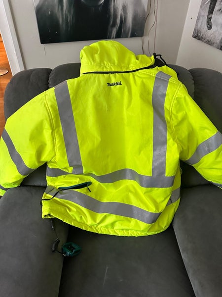 Makita Heated XL Hi-vis Jacket 2ah battery and charger Carousel 2