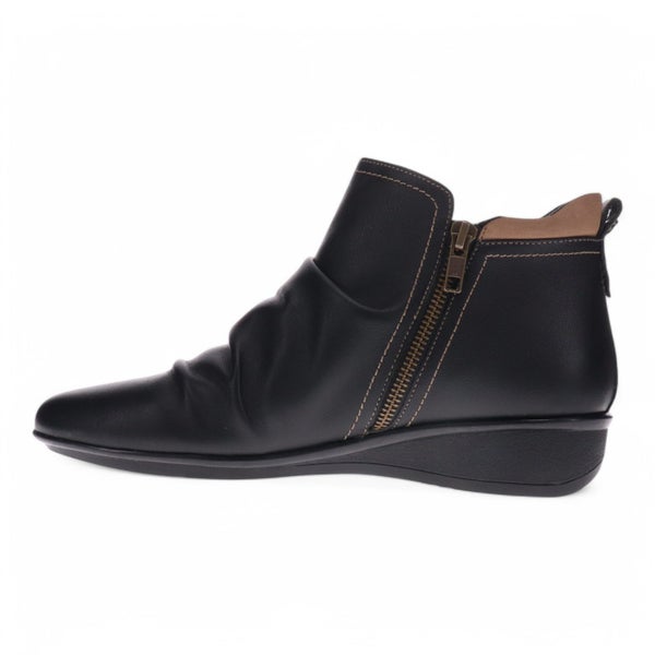 Revere Plymouth Ankle Boot with removable footbed - Black/Toffee US size 10 Wide Carousel 2