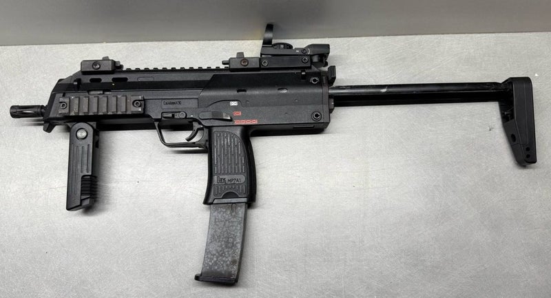 Umarex H&K MP7 A1- Airsoft Carousel 2