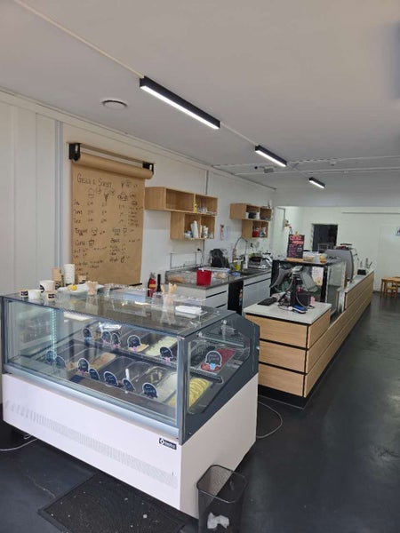 Gelato 16 Bay Display Freezer62937628954371111