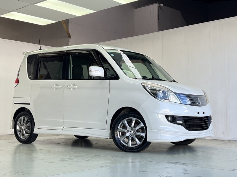 2012 Mitsubishi Delica D2 WITH 15``ALLOYS62854324432130113