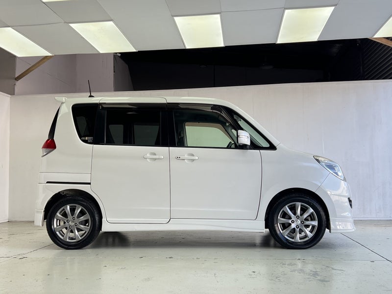 2012 Mitsubishi Delica D2 WITH 15``ALLOYS62854324432130114