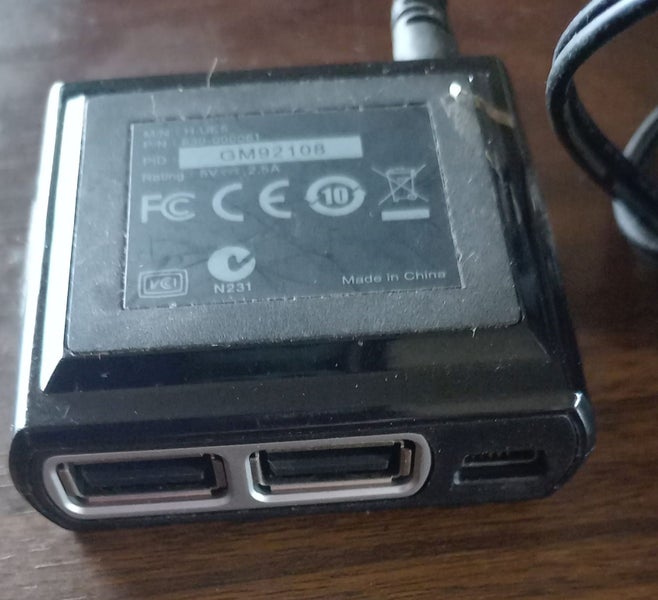 Logitech USB hub Adaptor Carousel 1