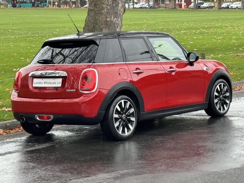 2015 MINI Cooper 1.5 Turbo - 5-Door Automatic -...62863273813635112