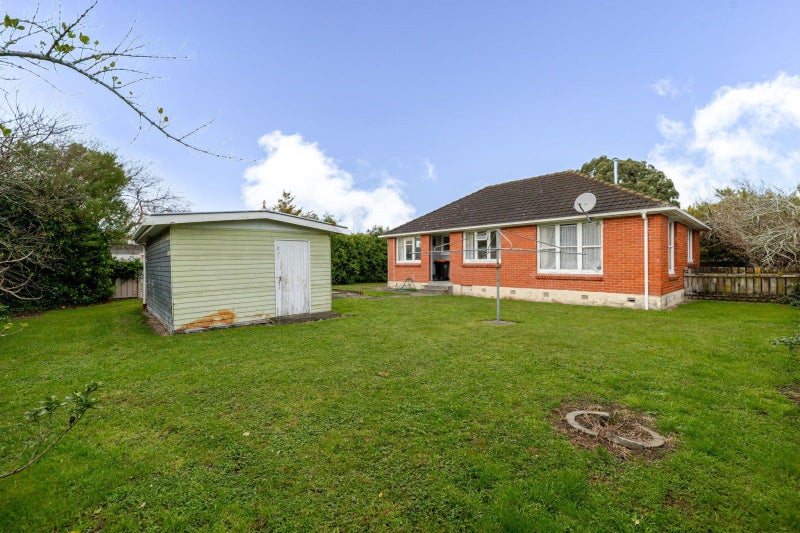 Image 2 of 12