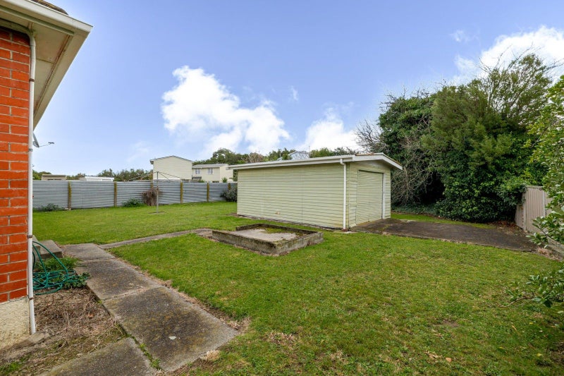 Image 3 of 12