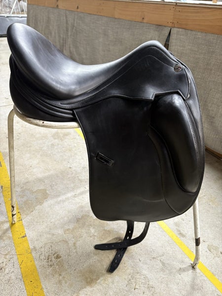 Dressage Saddle62865824929795111