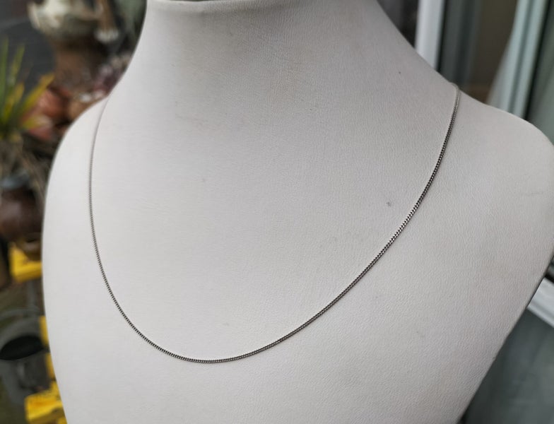 14ct White Gold Giovanni Balestra & Figli Necklace - 1.60 grams. Carousel 1