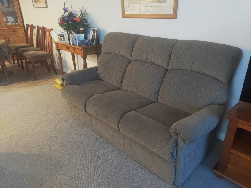 La-Z-Boy “Eden” Suite – 3 Seater + 2 Rocker Recliners | Jordan Oak Brown62863852628483112