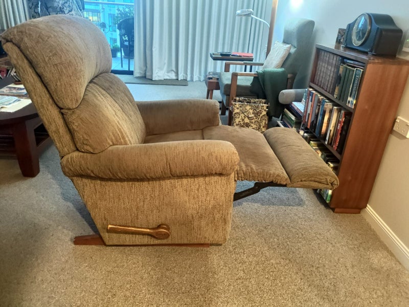 La-Z-Boy “Eden” Suite – 3 Seater + 2 Rocker Recliners | Jordan Oak Brown62863852628483114
