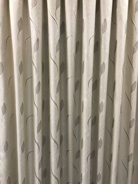 BESPOKE Interiors Flora (280cm Continuous Fabric, No Joining!!!!) Carousel 5