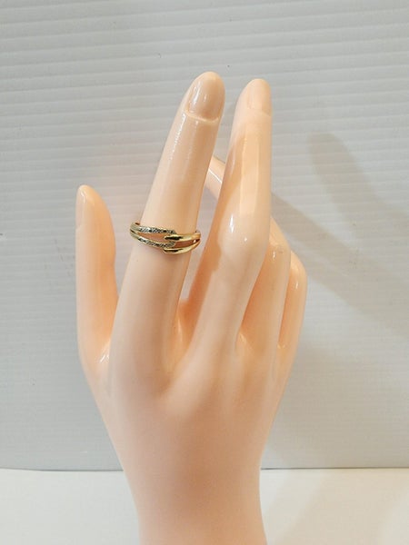 9ct Yellow Gold & Diamond Ring Carousel 4