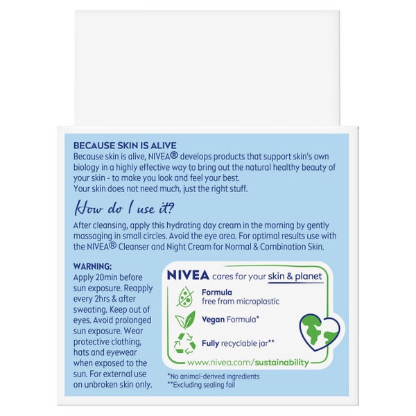 NIVEA Hydrating Day Cream SPF30 50ml Carousel 2